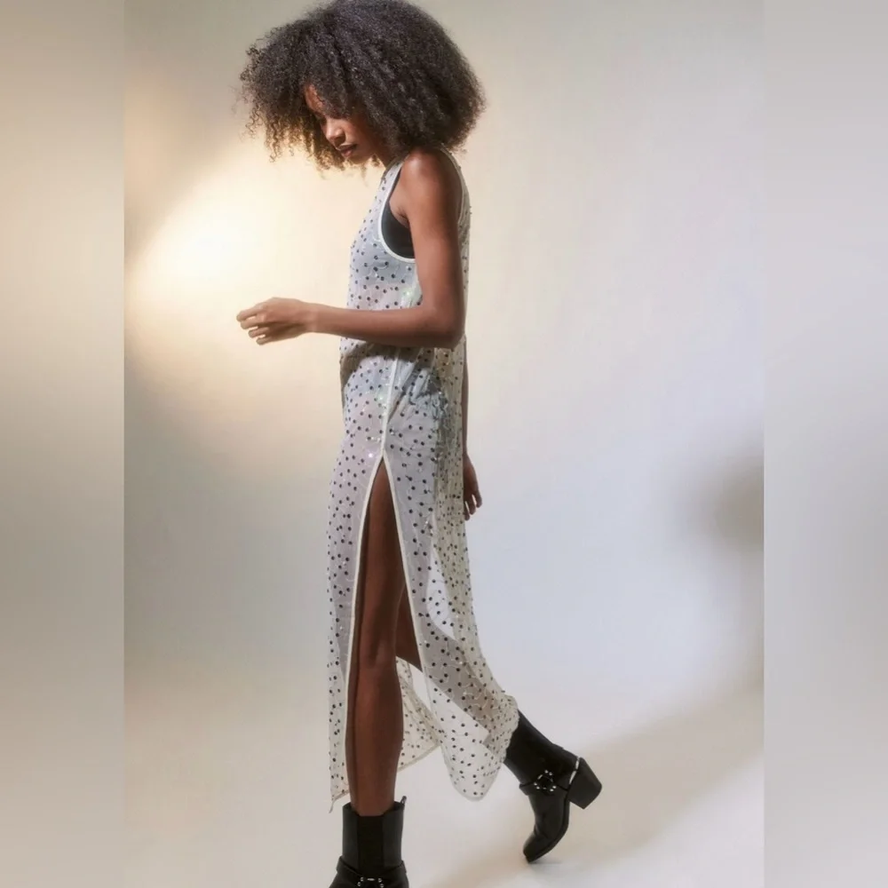 Urban‎ Outfitters Hunter Sheer Sequin Beaded High Leg Slit Midi Dress Size Small